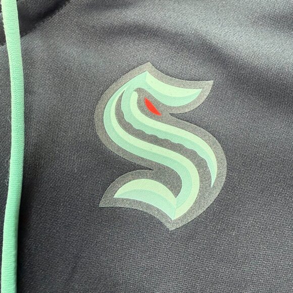 Seattle Kraken Hockey Dark Blue Hoodie Size Women's Medium. FANATICS Authentic - Picture 4 of 13